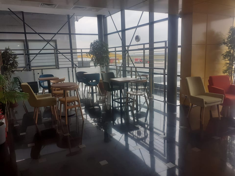 Domestic Business Lounge – Timisoara Airport (TSR), Domestic Terminal