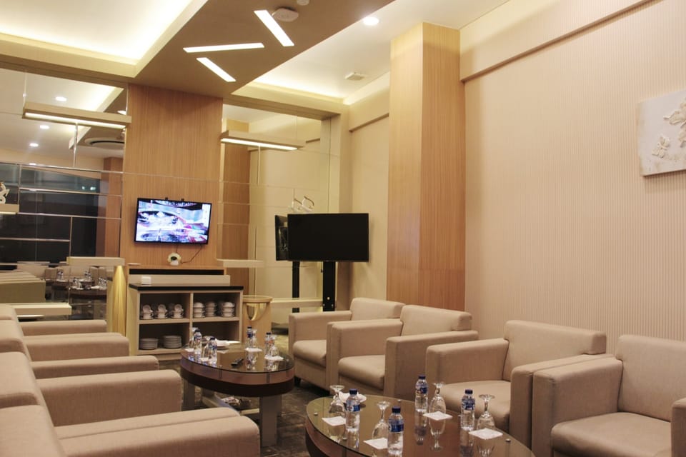 Concordia Lounge(Domestic) – Makassar Airport (UPG), Terminal 1 – lounge interior