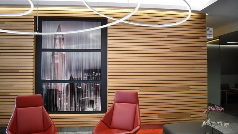 American Airlines Admirals Club – Boston Logan Airport (BOS), Terminal B