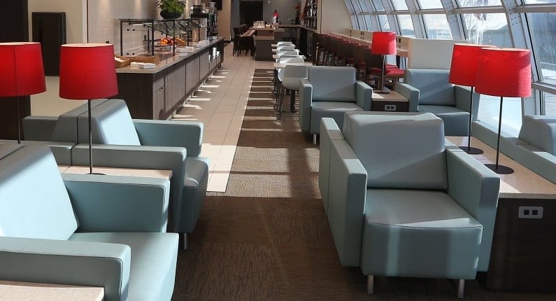 Wingtips Lounge – St. Louis Lambert Airport (STL)