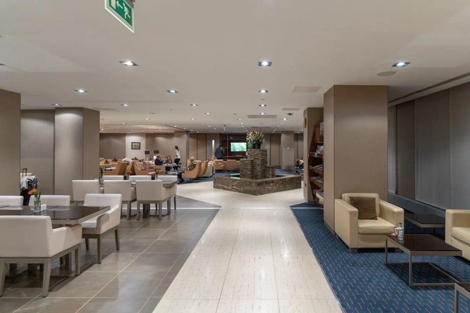 The Emirates Lounge – Gatwick Airport (LGW)