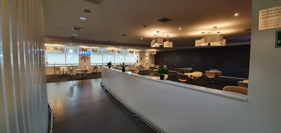 Avianca VIP Lounge – San Salvador Airport (SAL), Main Terminal – lounge interior