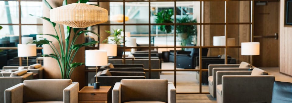 Cathay Pacific Lounge – Vancouver Airport (YVR)