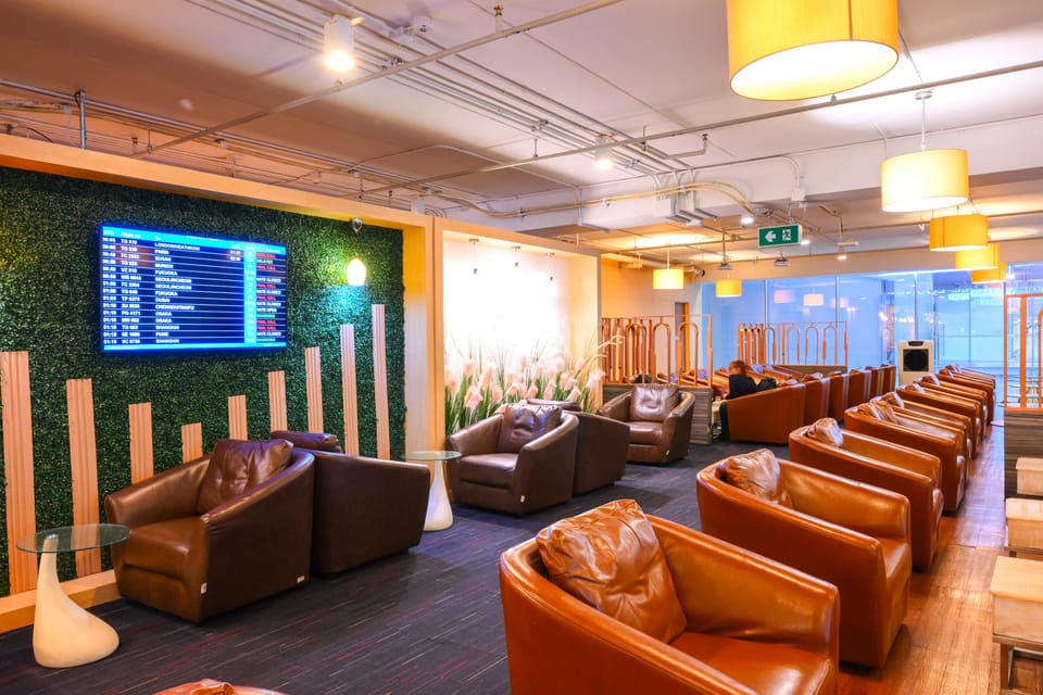 Miracle Business Class Lounge (Concourse D) – Bangkok Suvarnabhumi Airport (BKK), Main Terminal – seating area