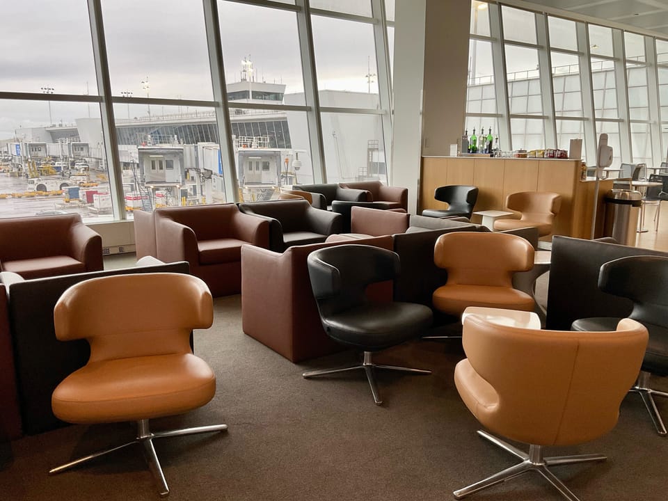 Lufthansa Business Lounge – John F. Kennedy Airport (JFK), Terminal 1 – seating area