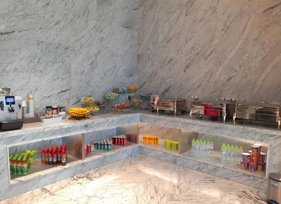 First Class Lounge No.6 – Wuhan Tianhe Airport (WUH), Terminal 3