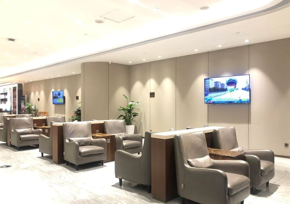 Easy-boarding Lounge – Guangzhou Baiyun Airport (CAN), Terminal 2
