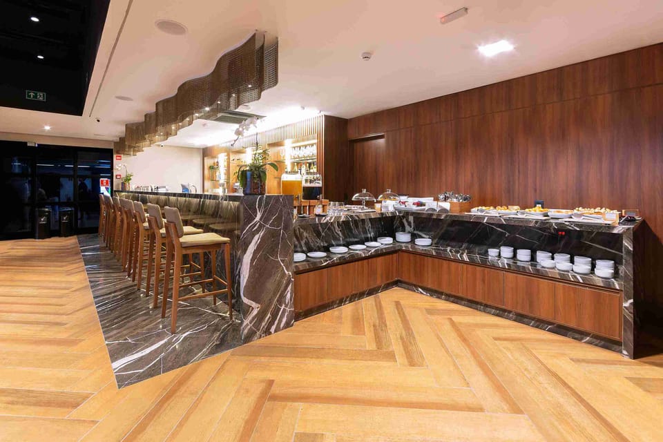 W Premium Lounge - The West – São Paulo Guarulhos Airport (GRU), Terminal 2