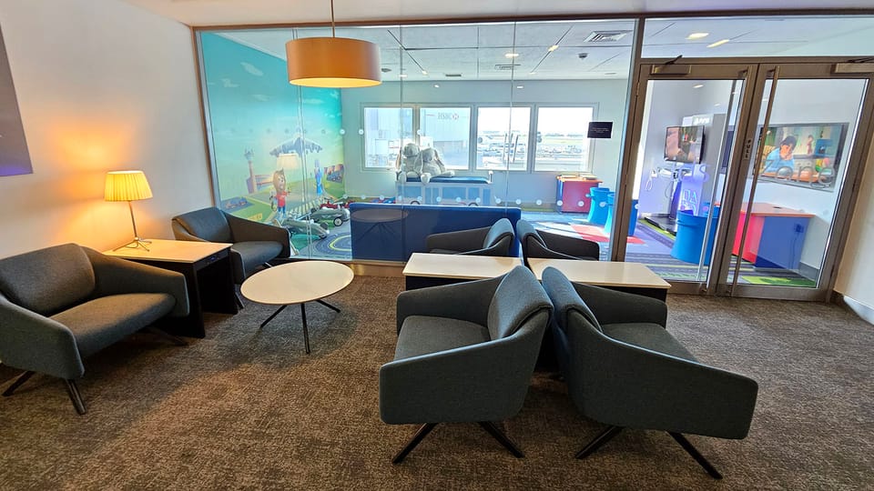 British Airways Galleries First Lounge (Terminal 3) – Heathrow Airport (LHR), Terminal 3 – seating area