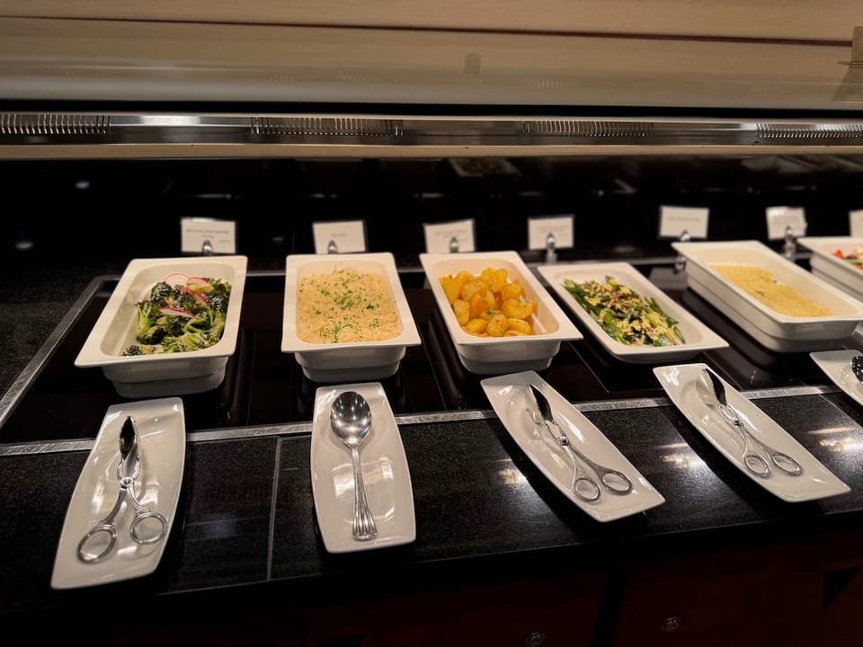 The Emirates Lounge – Auckland Airport (AKL)