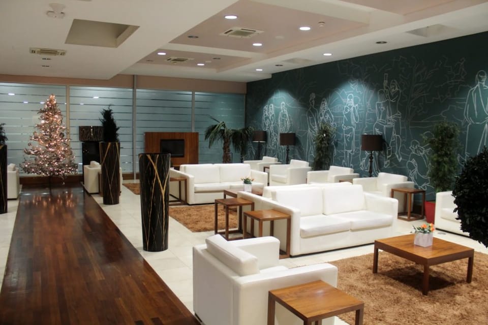 TAAG Lounge – Luanda Airport (LAD), International Departures
