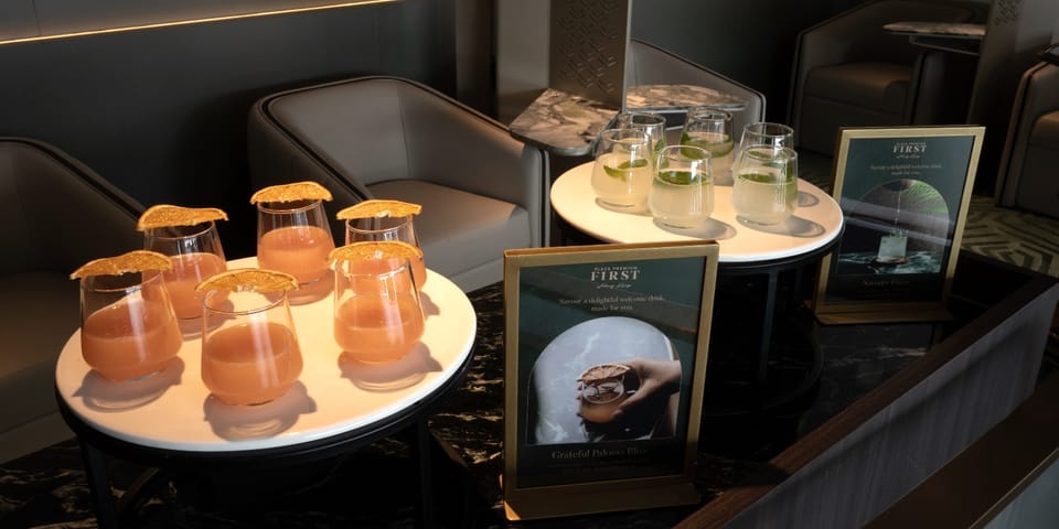 Plaza Premium First (Near Gate 35) – Hong Kong Airport (HKG), Terminal 1 – food and drinks