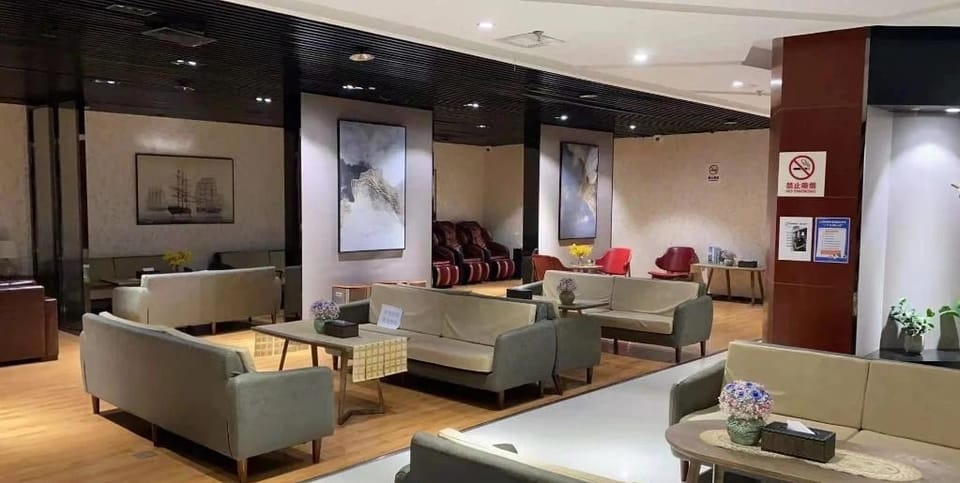 International First Class Lounge V1 – Kunming Changshui Airport (KMG), Main Terminal