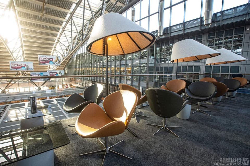 Airport Lounge – Hamburg Airport (HAM), Terminal 1 – seating area