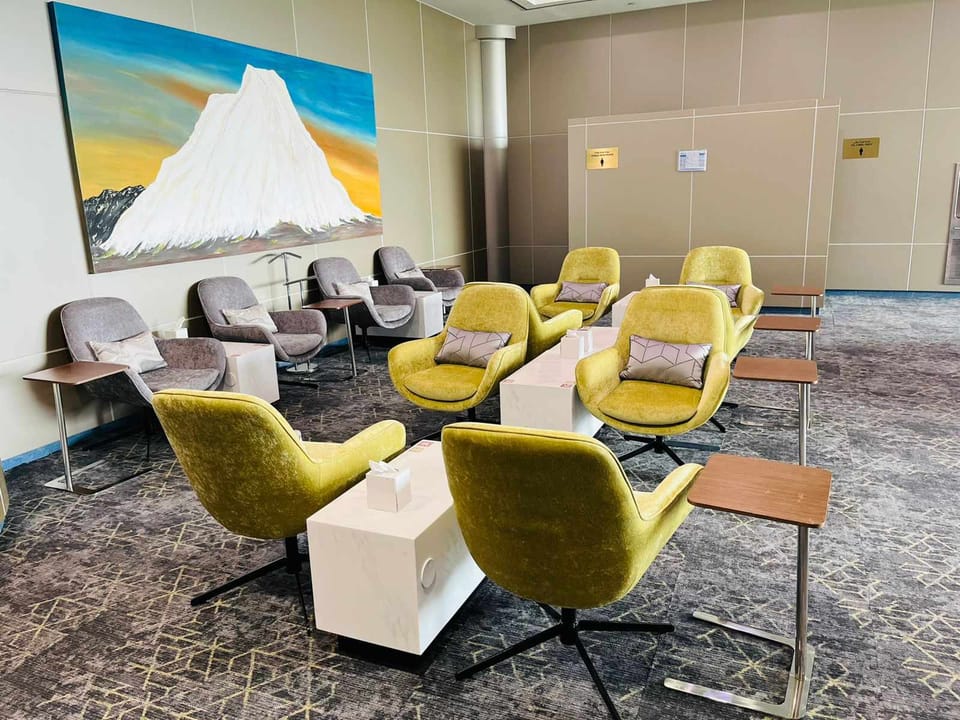 Hayyak Lounge – Bisha (BHH), Main Terminal – seating area