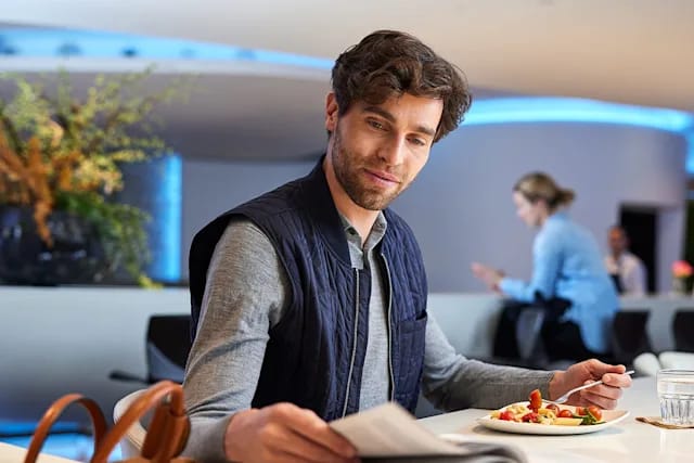 Privium ClubLounge Departures – Amsterdam Schiphol Airport (AMS)