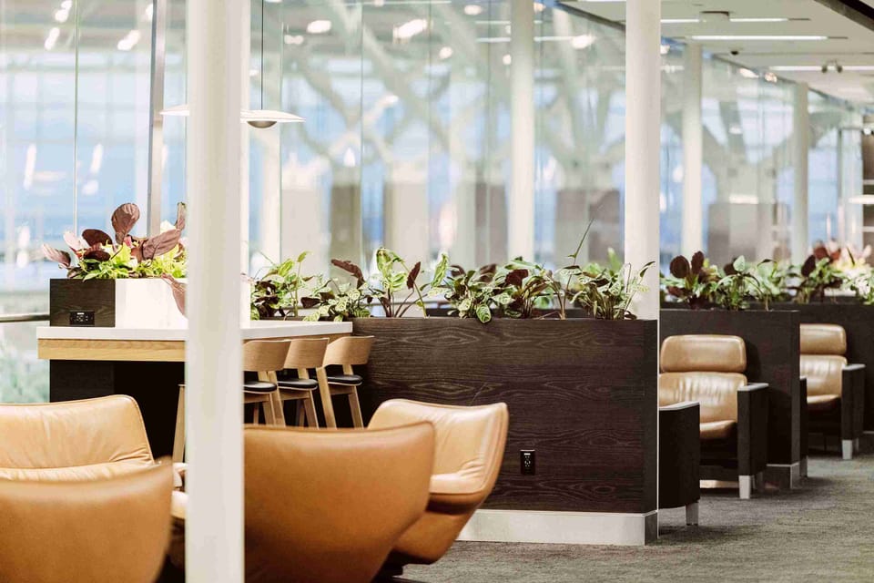 Aspire Lounge International – Calgary Airport (YYC), International Terminal-Concourse D