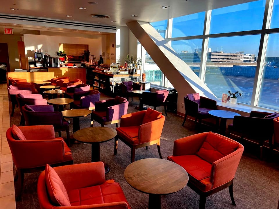Air India Maharaja Lounge – John F. Kennedy Airport (JFK), Terminal 4 – lounge interior