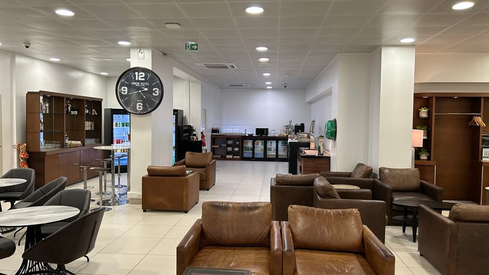Salon AHS – Cotonou Airport (COO), Main Terminal