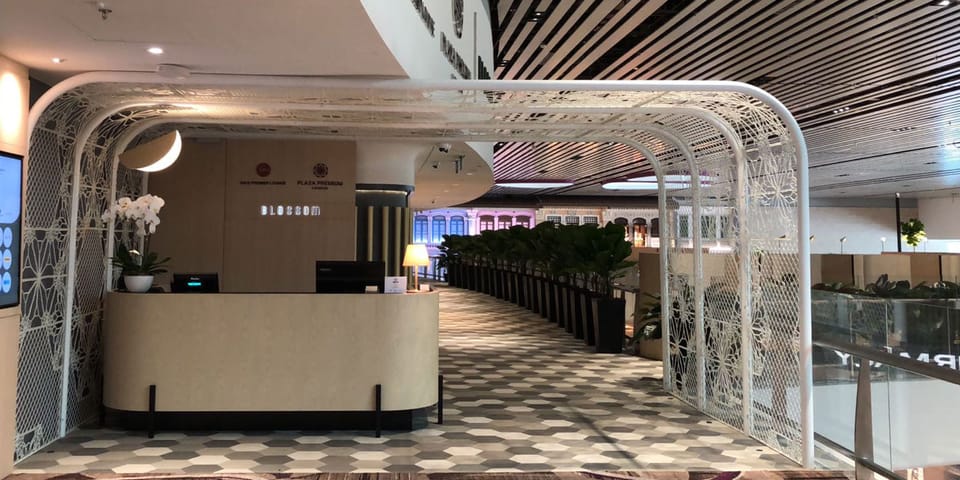 Blossom - Sats & Plaza Pemium Lounge – Singapore Changi Airport (SIN), Terminal 4