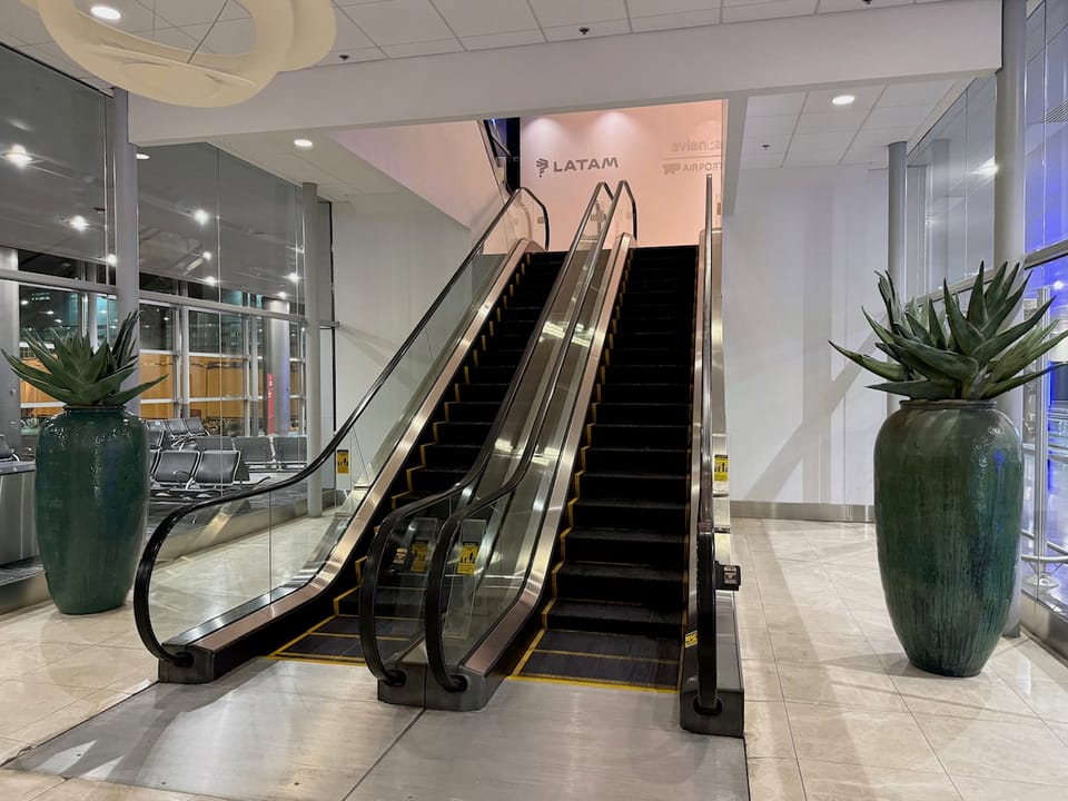 AV/TAP VIP Lounge – Miami Airport (MIA), South Terminal Concourse H and J