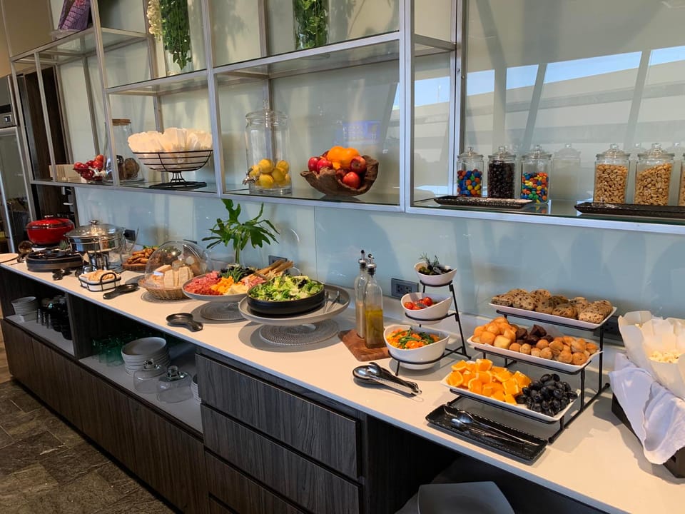 A Lounge – Manila Ninoy Aquino Airport (MNL), Terminal 1