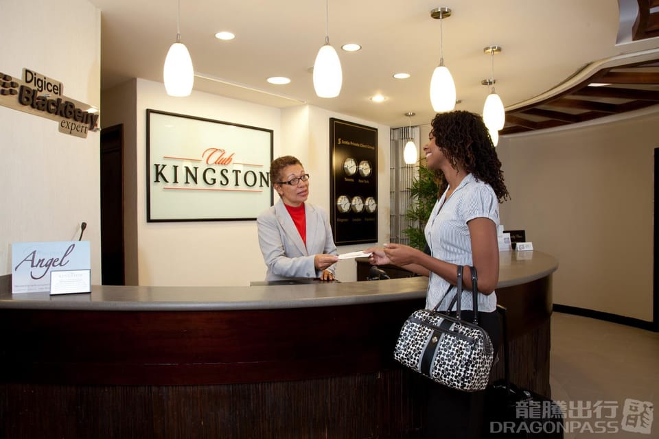 Club Kingston Arrivals – Kingston Airport (KIN), Main Terminal – reception and entrance