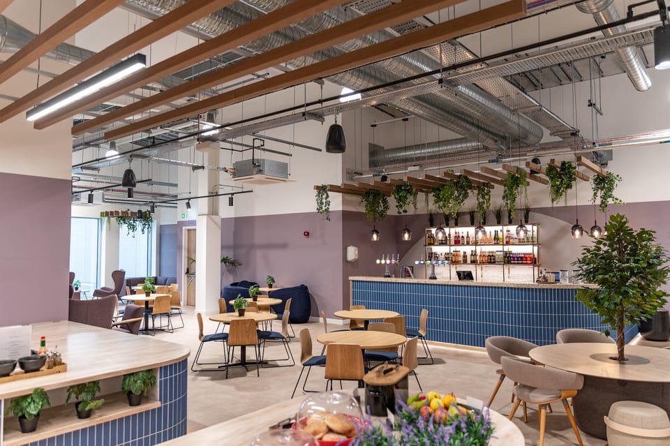 Six Eight One Lounge – Leeds Bradford Airport (LBA), Main Terminal