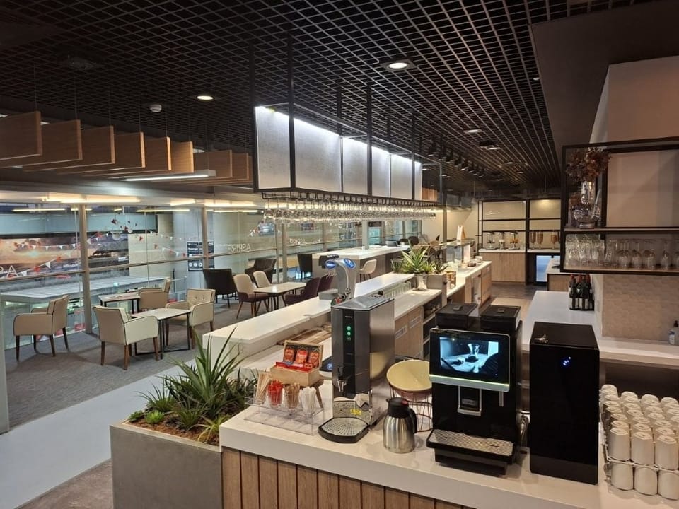 The Kinsale – Cork Airport (ORK), Main Terminal