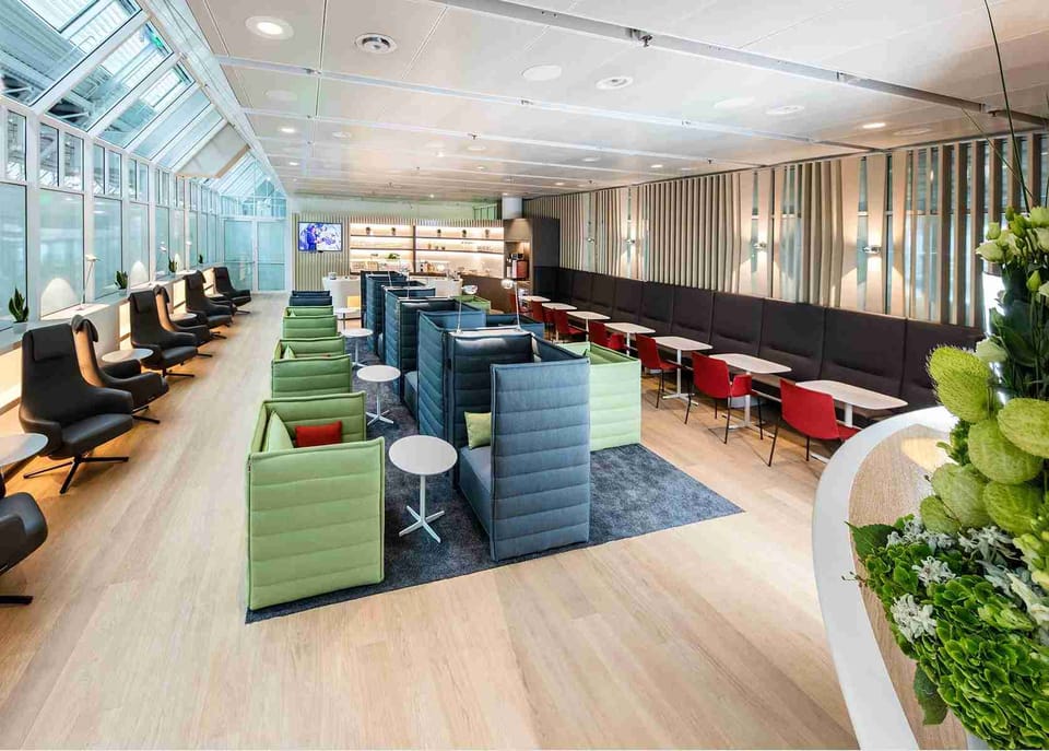 Europa Lounge – Munich Airport (MUC), Terminal 1 – lounge interior