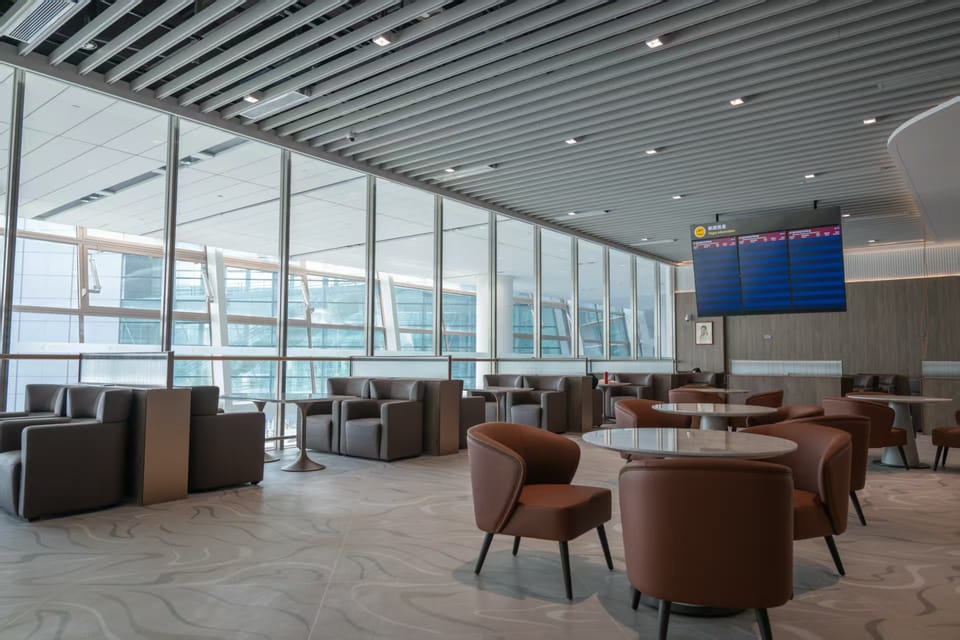 V39 China Eastern Airlines First Class Lounge – Xi'an Xianyang Airport (XIY), Terminal 3 – seating area