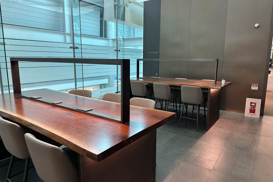 Asiana Lounge Business Suite Lounge – Seoul Incheon Airport (ICN), Main Passenger Terminal – seating area