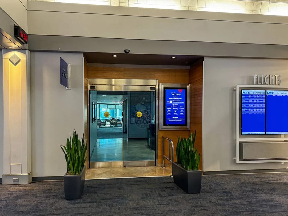 Delta Sky Club – Milwaukee Airport (MKE)