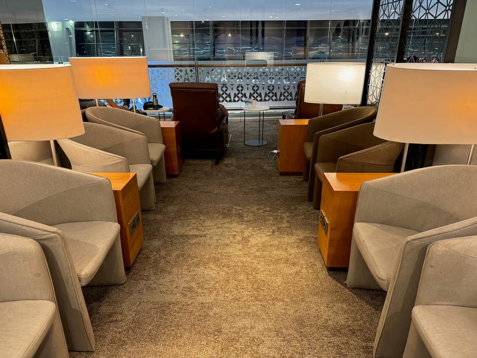 Garuda Indonesia Business Class Lounge Cgk Terminal 3 – Jakarta Soekarno-Hatta Airport (CGK) – lounge interior