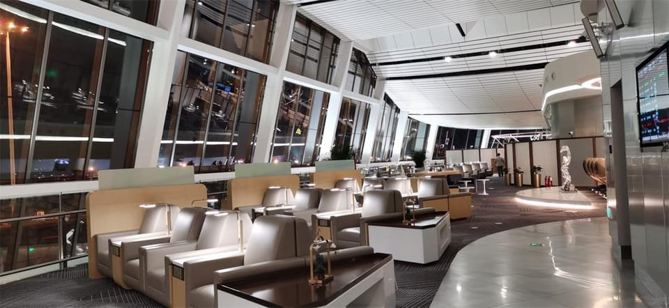 China Southern Sky Pearl Club Lounge 2 – Beijing Daxing Airport (PKX) – seating area